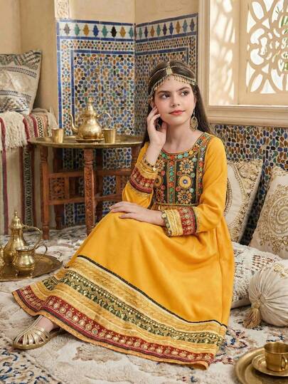 SHEIN فستان متوسط الطول مطبوع للفتيات المراهقات