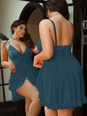 SHEIN مجموعة ملابس نوم نسائية مقاس كبير مكونة من 2 قطعة [فستان نوم + بنطلون] من الدانتيل والشبك المخرم، مثيرة
