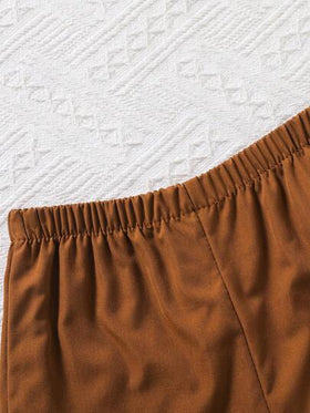 SHEIN مجموعة قميص كم قصير مخطط وشورت خصر مطاطي بني فاتح للأطفال الصغار 2 قطعة