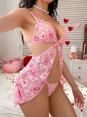 PetitDoll مجموعة قميص نوم وكامسول ظهر مكشوف بشكل قلب وردي لعيد الحب، قطعتان