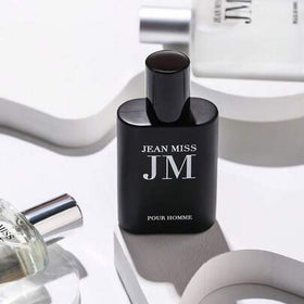 مجموعة من 3 علب هدايا عطرية، "علبة هدايا عطر ميأو ياو جيكينغ"، كل زجاجة تحتوي على 30 مل * 3، سائل عطري بدون لهب، له تأثير منعش ومريح، مناسب جدًا للهدايا. منتج عالي الجودة، له تأثير رائع في إزالة الروائح وتعزيز العطر.