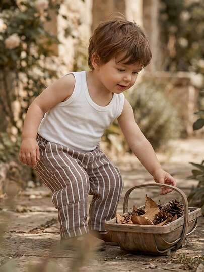 SHEIN Vintaside Kids بنطلون مخطط من خليط الكتان للأطفال الصبيان، مريح وشامل لجميع المواسم، يتناسب مع مختلف الأطقم العلوية