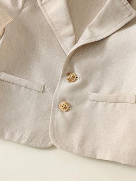 SHEIN مجموعة بدلة قصيرة الأكمام من البليزر والشورت للأطفال/الأولاد الرضع، بلون الخاكي، بدلة رسمية أنيقة مناسبة للمناسبات الخاصة كالأعياد والأعراس والمناسبات الدينية وحفلات استقبال المواليد، مناسبة للحضور كضيف أو طفل حامل الخاتم