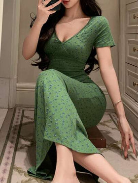 DAZY فستان نوم صيفي مطبوع بزهور صغيرة ذو فتحة رقبة على شكل حرف V، ملابس نوم للنساء