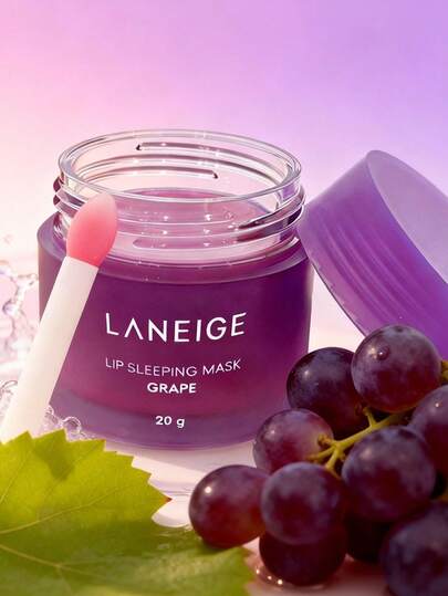 Laneige 20 جرام قناع نوم للشفاه (نكهة العنب)، مغذي ومرطب عميق ويعالج الشفاه الجافة والمتقشرة. يزيل بلطف تقشير الشفاه، ويضيء لون الشفاه، ويترك الشفاه ناعمة وملساء ومنعشة. مناسب للاستخدام في الليل. | مستحضرات تجميل كورية ، مكياج كوري