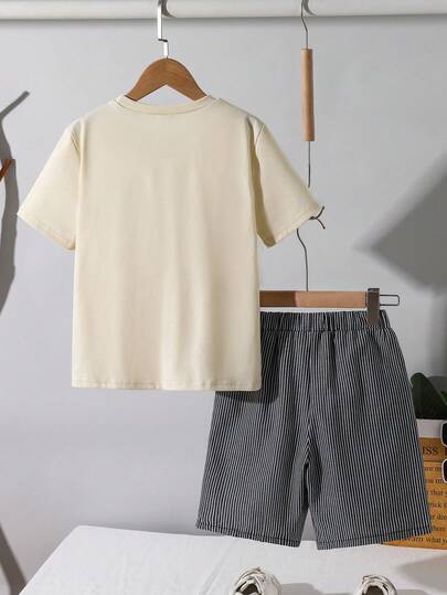 SHEIN مجموعة قميص كاجوال بأكمام قصيرة وطباعة أشجار النخيل وشورت مخطط بخصر مطاطي للأولاد المراهقين، مناسبة للمدرسة والأعياد والأداء والاستخدام اليومي والسفر، مناسبة للربيع والصيف