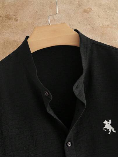 HIMLAND قميص كاجوال للرجال بأكمام قصيرة مطرز بالتطريز الصناعي من الكتان