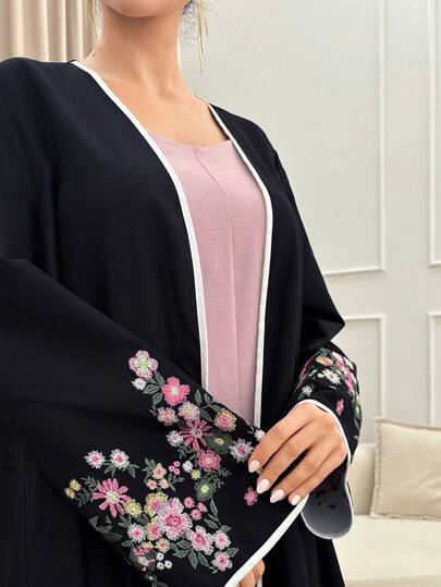 Yasmyna رمضان عباءة نسائية فضفاضة أنيقة مطرزة بالزهور وتصميم رقعي، بأكمام طويلة