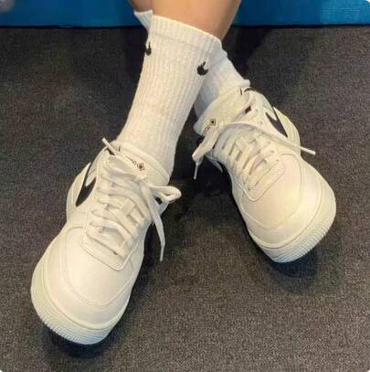 Nike حذاء رياضي رجالي جديد AIR FORCE 1 GTX سهل الارتداء ومقاوم للتآكل
