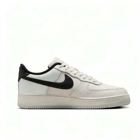 Nike حذاء رياضي رجالي جديد AIR FORCE 1 GTX سهل الارتداء ومقاوم للتآكل