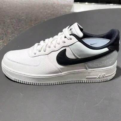 Nike حذاء رياضي رجالي جديد AIR FORCE 1 GTX سهل الارتداء ومقاوم للتآكل