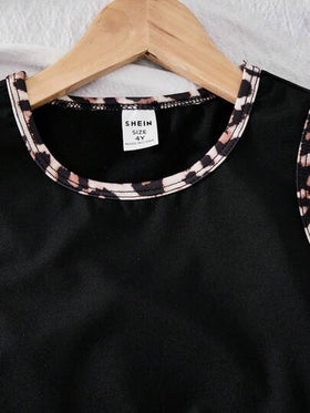 SHEIN Sparklyn مجموعة من قطعتين للبنات تتكون من توب كامي مضلع مع بنطلون مستقيم الساق مطبوع برسم نمر رقمي، مزين بفيونكة ثلاثية الأبعاد، بطراز أمريكي كاجوال رجعي، مناسب للارتداء اليومي في الربيع والصيف