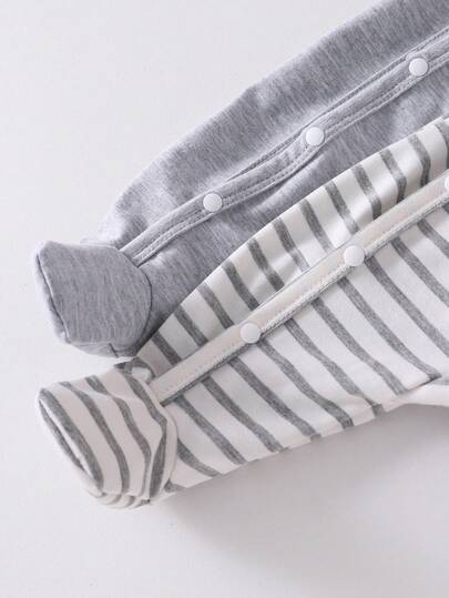 SHEIN Vintaside Kids 2 قطعة رومبير أطفال حديثي الولادة بلون أحادي واخرى مخططة