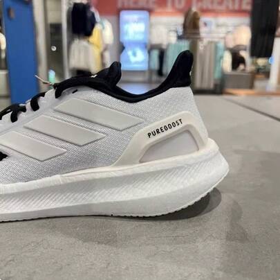 Adidas أحذية الجري اليومية للرجال ذات الجودة العالية الخفيفة الوزن المريحة والمانعة للإنزلاق والمتينة عالية المتانة