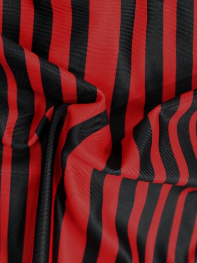 Manfinity Swimmode سروال سباحة مخطط للرجال