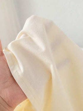 SHEIN مجموعة قميص بولو بأكمام قصيرة وشورت للأطفال الصغار، بألوان متباينة، ملابس أطفال صيفية/ربيعية، 2 قطعة/طقم