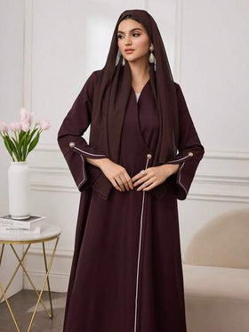 Al Najma عباءة نسائية طويلة الأكمام بتصميم تريم وأزرار ذهبية، مناسبة للارتداء اليومي والتنقل