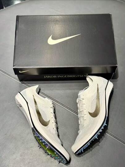 Nike حذاء سبايك جري وركض مسافات طويلة من نايك دراجونفلاي 2 إليت، مريح ومتعدد الاستخدامات وداعم، قصير الكاحل، للرجال
