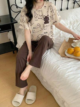 مجموعة ملابس داخلية مريحة للبنات تتكون من ملابس علوية بأكمام قصيرة مطبوعة برسم قطة لطيفة وبنطلون