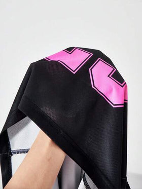 SHEIN ChillGRL مجموعة قطعتين للبنات المراهقات تتكون من قميص فضفاض بياقة على شكل حرف V مخطط وقميص بطباعة أرقام جرافيك مع بنطلون جيوب مستقيم الساق، أنيق للربيع/الصيف/الخريف