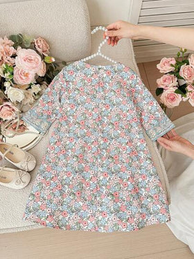 SHEIN عباءة زهرية عربية للفتيات الصغيرات، طوق أنيق بزخارف زهرية، فستان عربي طويل الأكمام تقليدي، مناسب للارتداء في فصلي الربيع والصيف