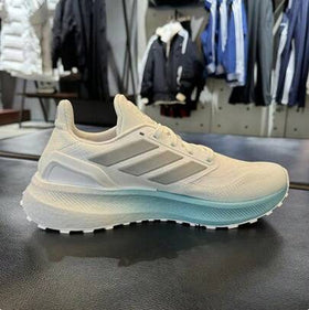 Adidas حذاء جري PUREBOOST 5 TR الجديد للرجال خفيف الوزن وشبكي يسمح بمرور الهواء