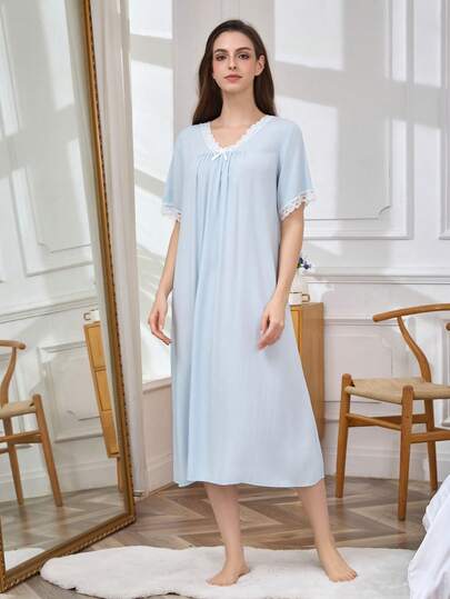 ملابس نوم نسائية بياقة على شكل حرف V، صيفية جديدة بأكمام قصيرة، ملابس منزلية عصرية وهادئة