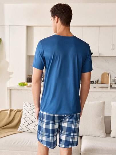 SHEIN بلوزة مربعات زرقاء وبيضاء مع جيوب وشورت، بيجاما كاجوال للرجال