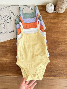SHEIN LMoss Kids 5 قطع/مجموعة بدلة رضيع بنات صغيرة لون سادة مصنوعة من الأكريليك، صيفية