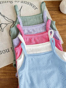 SHEIN LMoss Kids 5 قطع/مجموعة رومبير رضيع بنات صغيرة مصنوعة من الأصواف ذات لون واحد بدون أكمام، للصيف