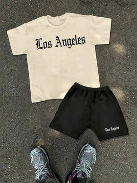 مجموعة من 2 قطعة تي شيرت بأكمام قصيرة مطبوع وشورت للأولاد المراهقين، ملابس صيفية للأطفال والطلاب الصغار