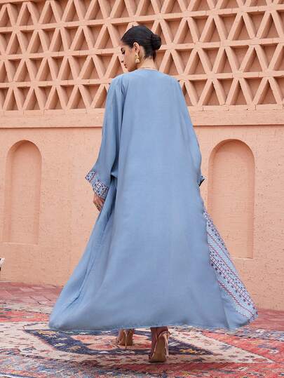 SHEIN Najma رمضان عباية نسائية بأكمام طويلة وأكمام متسعة مطبوعة بتصميم رقعي مع إغلاق بخطاف
