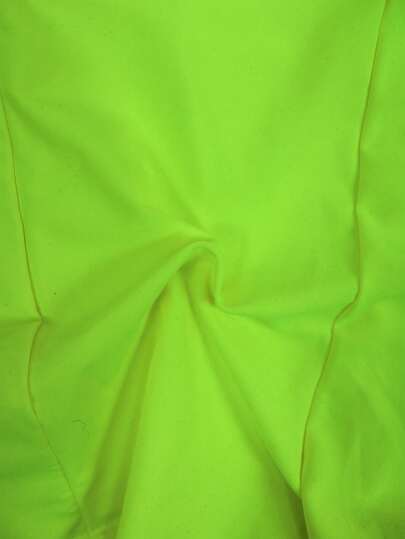 Manfinity Swimmode شورت سباحة كاجوال للرجال بطبعة خضراء فلورسنت للعطلات