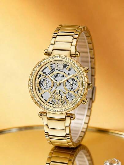 ساعة GUESS متعددة الوظائف للنساء بلون فضي GW0403L2