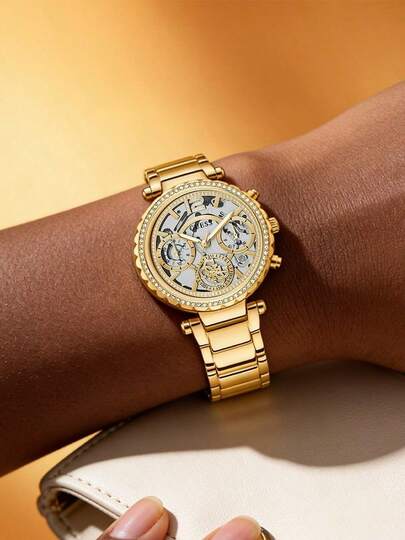 ساعة GUESS متعددة الوظائف للنساء بلون فضي GW0403L2