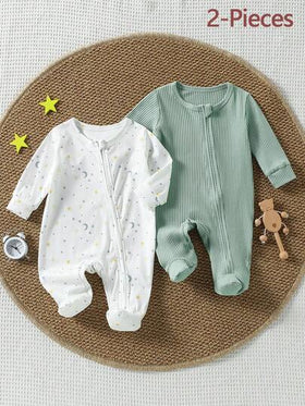 SHEIN Vintaside Kids قطعتان جمبسوت طويلة الأكمام مع قدم للأطفال الرضع الذكور مع إغلاق بأزرار، بلون أخضر نعناعي وعاجي مطبوع بالنجوم والقمر