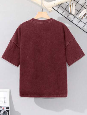 SHEIN قميص تريكو بياقة طاقم وأكمام قصيرة مناسب للأولاد المراهقين، بتصميم فضفاض وألوان مغسولة، مناسب للمدرسة والحديقة والشاطئ وأعياد الميلاد في الربيع والصيف والخريف والشتاء