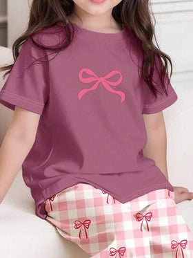 SHEIN بناطيل منزلية ذات تصميم ضيق وكم قصير بياقة طاقم ، مناسبة للفتيات الصغيرات في الصيف