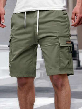 Manfinity Homme شورت كاجوال فضفاض بجيوب متعددة بطراز الشارع الناضج للرجال، مناسب للاستخدام اليومي الكاجوال، الشارع، رحلات نهاية الأسبوع، السفر، التجمعات مع الأصدقاء، إلخ. هذا الشورت هو عنصر متعدد الاستخدامات لا غنى عنه في خزانة ملابس الرجال، وهدية رائعة ل