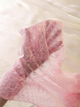 DelicateAllure ثوب نوم شبكي رومانسي، تنورة شبكية قصيرة على شكل قلب، ملابس داخلية شفافة مثيرة، ملابس نوم للنساء في عيد الحب