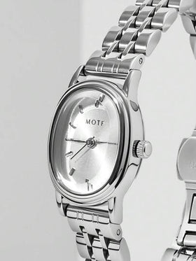 MOTF PREMIUM ساعة نسائية بسوار فضي بيضاوي من الفولاذ الكامل