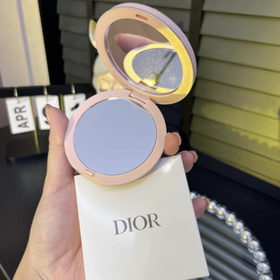 Dior مرآة مكياج مدمجة بشكل قلب مرصعة بألماس وردي، بطراز موضة Y2K، محمولة وقابلة للطي، مناسبة للمكياج في المكتب، وحفلات الشاي مع الصديقات، وهدايا المناسبات