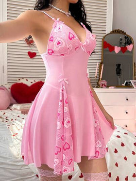 PetitDoll مجموعة من قطعتين لعيد الحب، قميص نوم نسائي قصير مزين بالفيونكة والدانتيل والرقعة، إغراء