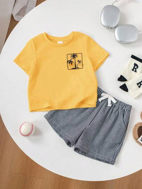 SHEIN مجموعة قميص كم قصير مطبوع برسوم كرتونية جميلة وشورت ذو خصر مطاطي مخطط، للأطفال الصبيان/البنات، ملابس صيفية عادية للعطلات