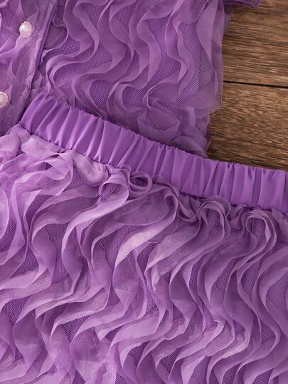 SHEIN Elladie kids مجموعة ملابس علوية فرنسية بأكمام قصيرة مزخرفة بالزهور وتنورة لفتاة صغيرة، أنيقة وحلوة، صيفية، قطعتان
