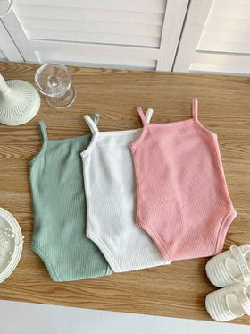 SHEIN 3 قطع/مجموعة رومبير صيفية كاجوال مريحة للأطفال الرضع الذكور مزينة بالكشكشة والحمالات المحبوكة