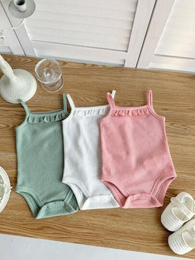 SHEIN 3 قطع/مجموعة رومبير صيفية كاجوال مريحة للأطفال الرضع الذكور مزينة بالكشكشة والحمالات المحبوكة