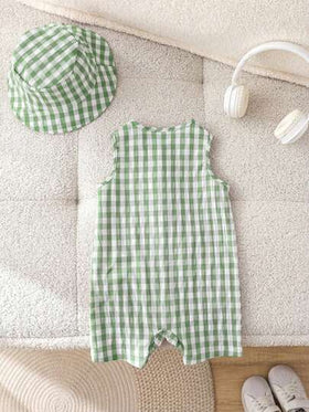 SHEIN LMoss Kids مجموعة مكونة من 2 قطعة مع قبعة للأطفال الرضع الصبيان والبنات، رومبير قصيرة بياقة طاقم بدون أكمام مخططة باللون المشمشي، وقبعة دلو متعددة الاستخدامات، مناسبة للخروج والسفر