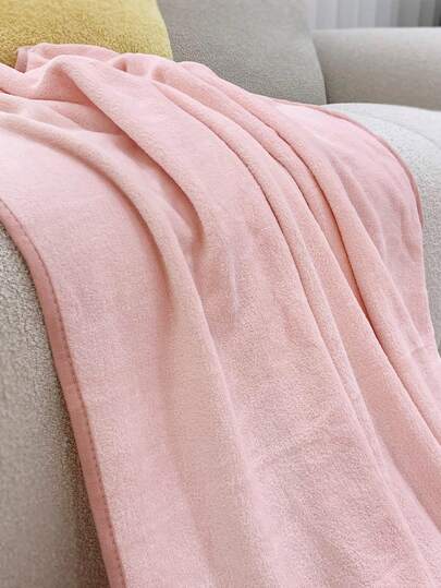 طقم بطانية وسادة للسفر، بطانية طائرة ناعمة عالية الجودة 2 في 1 مع بطانية وسادة ناعم، وسادة رقبة للسفر، حزام حقيبة وكليب حقيبة الظهر، هدية عيد الفصح، وسادة للسفر، اكسسوارات السفر، مناسبة للسيارة والطائرة والمطار والتخييم، ضروريات السفر