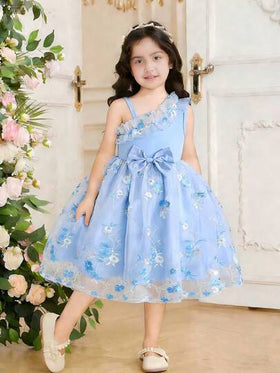 SHEIN Glamorique Kids فستان أنيق أنثوي بدون أكمام مزين بفيونكة